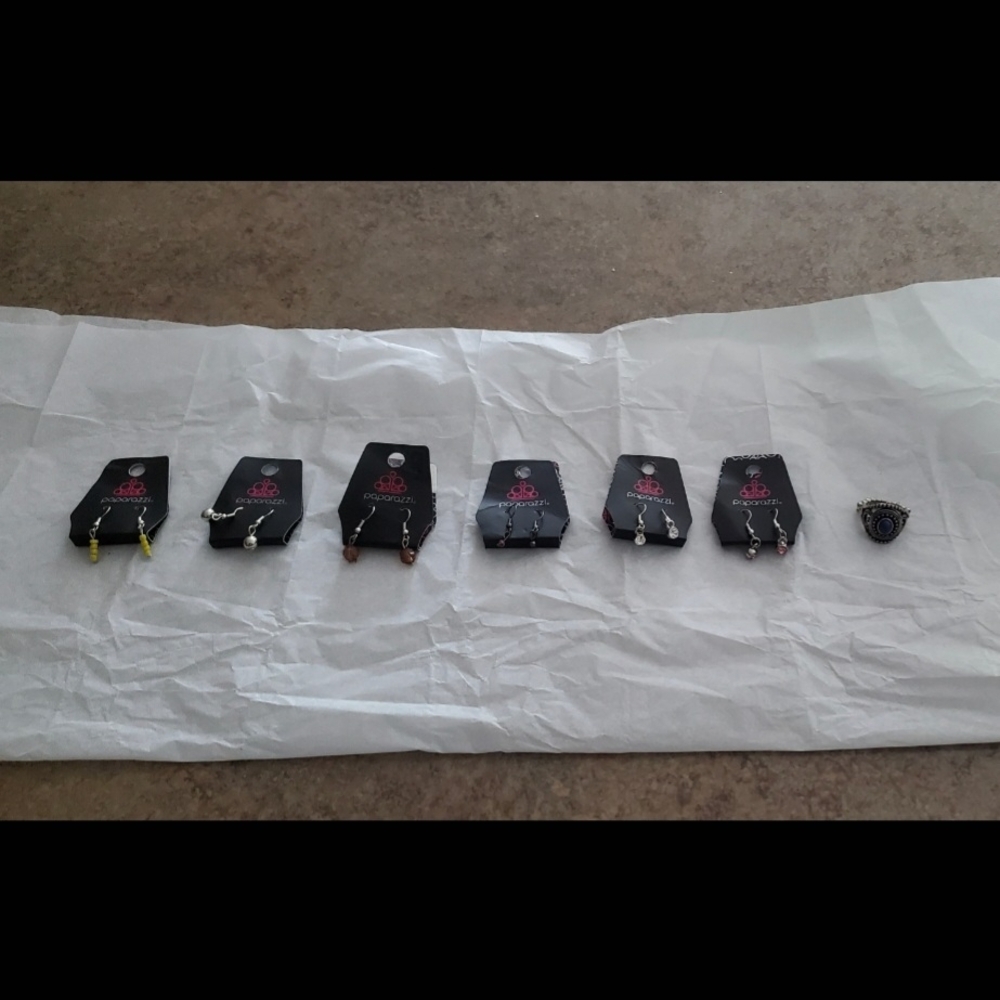 Assorted Jewelry Set with Earrings and Ring